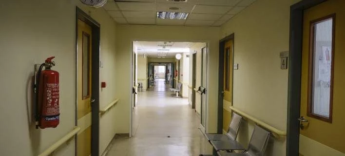 Στην εντατική νοσηλεύεται το 6χρονο αγοράκι που βρέθηκε με το λουρί του σκύλου τυλιγμένο στον λαιμό του